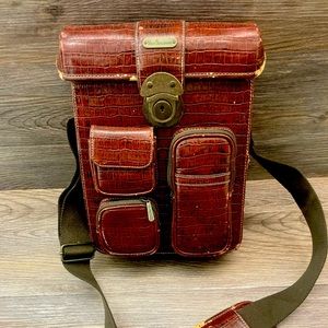 Max Benjamin Leather Bag with Sling Strap and Beautiful Front Clasp.  See desc